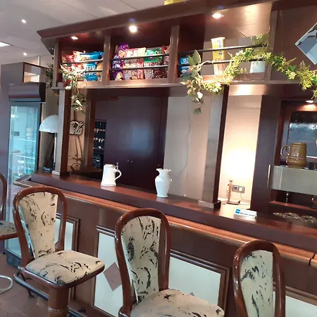 Edit 住宿加早餐酒店