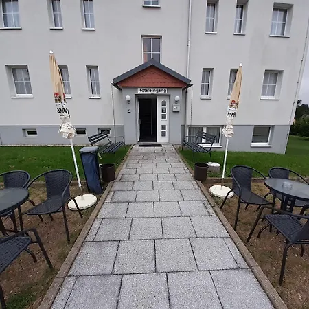 Bed & Breakfast Edit