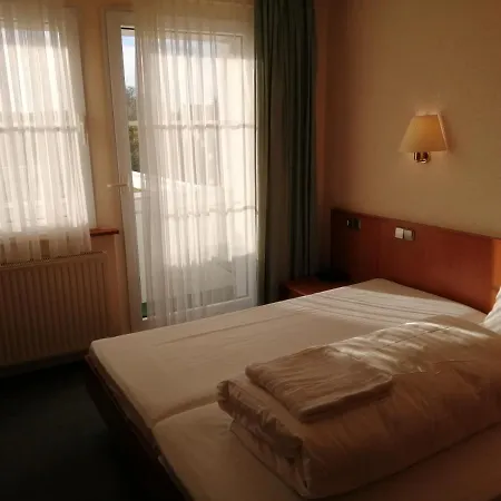 Edit Bed & Breakfast 3*