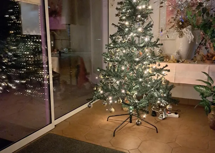 Bed & Breakfast Edit