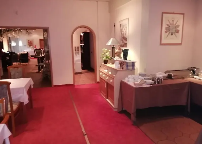 Bed & Breakfast Edit 3*