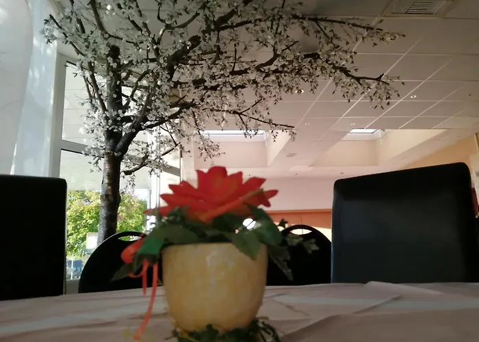 Bed & Breakfast Edit 3*