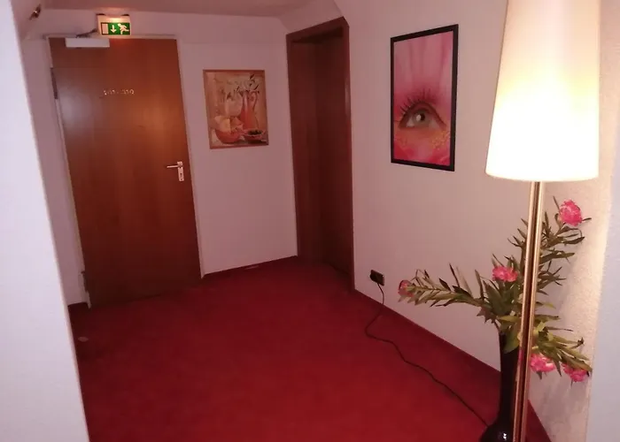 Bed & Breakfast Edit